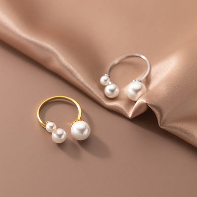 Emma™ | Adjustable Triple Pearl Ring