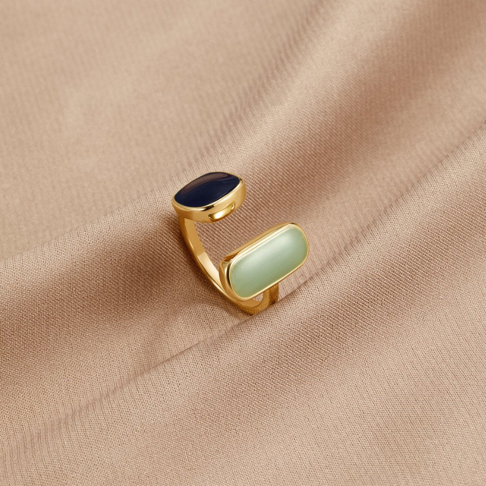 Emma™ | Unique wrapped ring