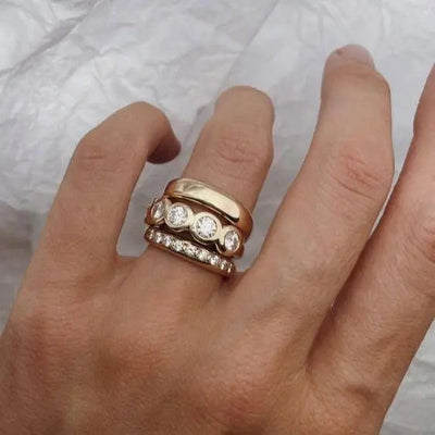 Emma™ | Set of forged diamond gold rings