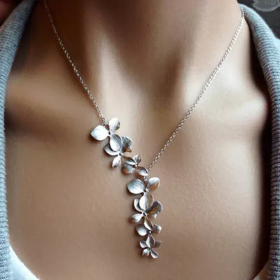 Emma™ | Silver necklace with flower