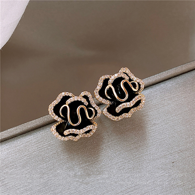 Emma™ | Elegant Gold Earrings Black Lotus