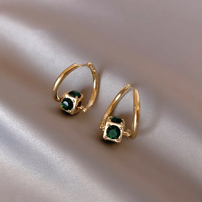 Emma™ | Elegant green earrings in gold