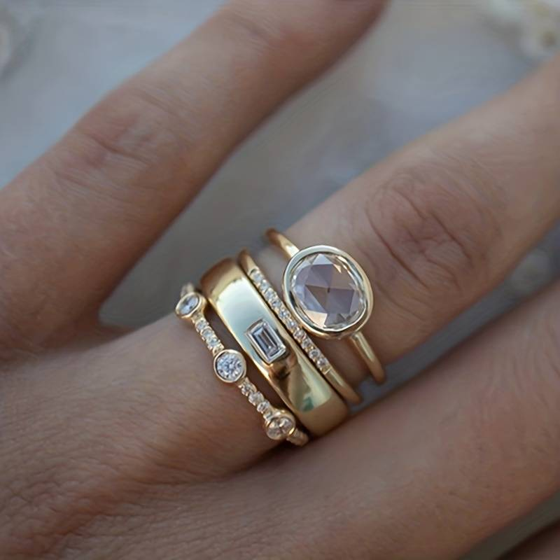 Emma™ | Vintage set of gold rings with zirconia